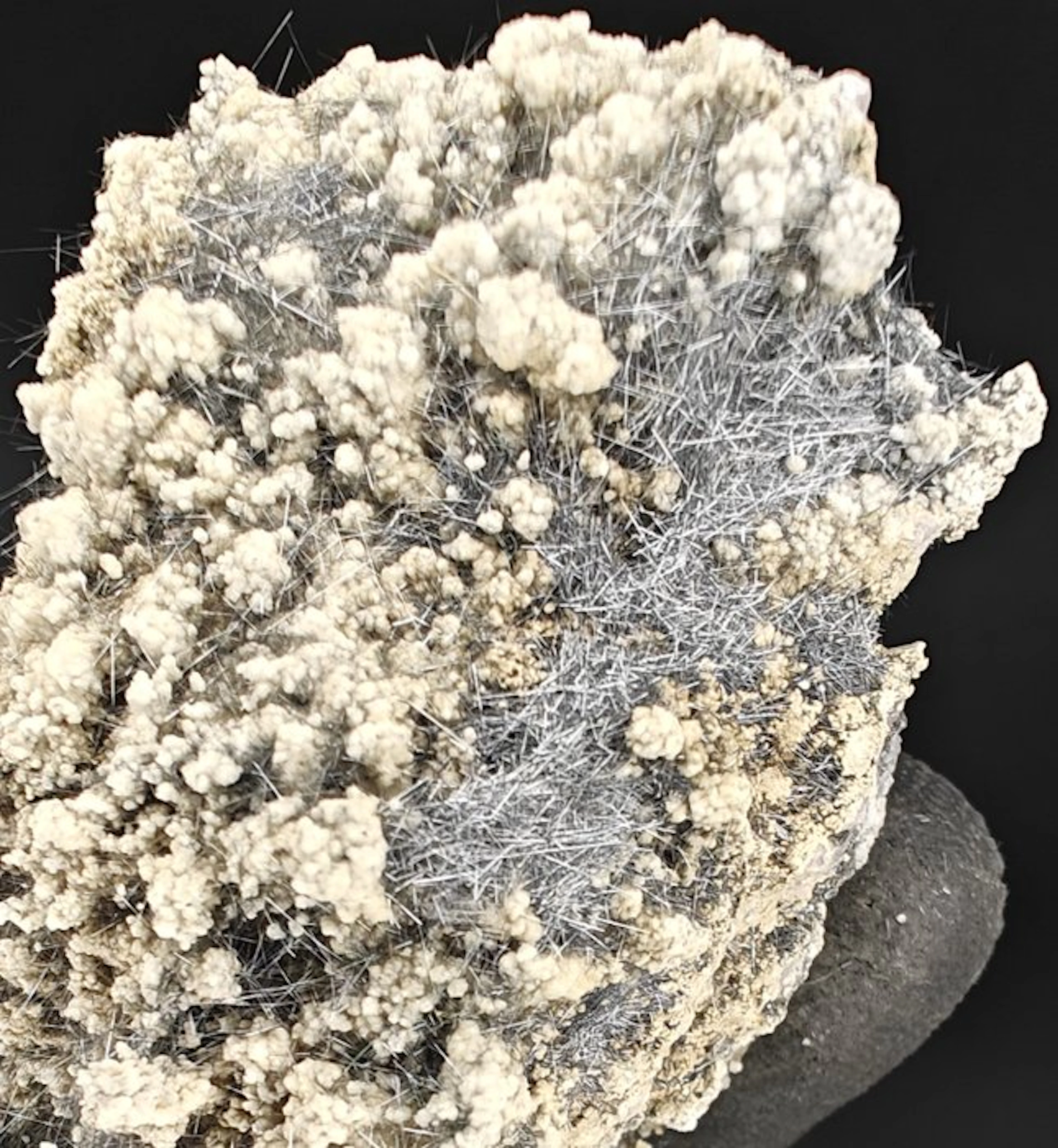 Jamsonite & Calcite Fluorescent - Height: 7 cm - Width: 6 cm- 225 g