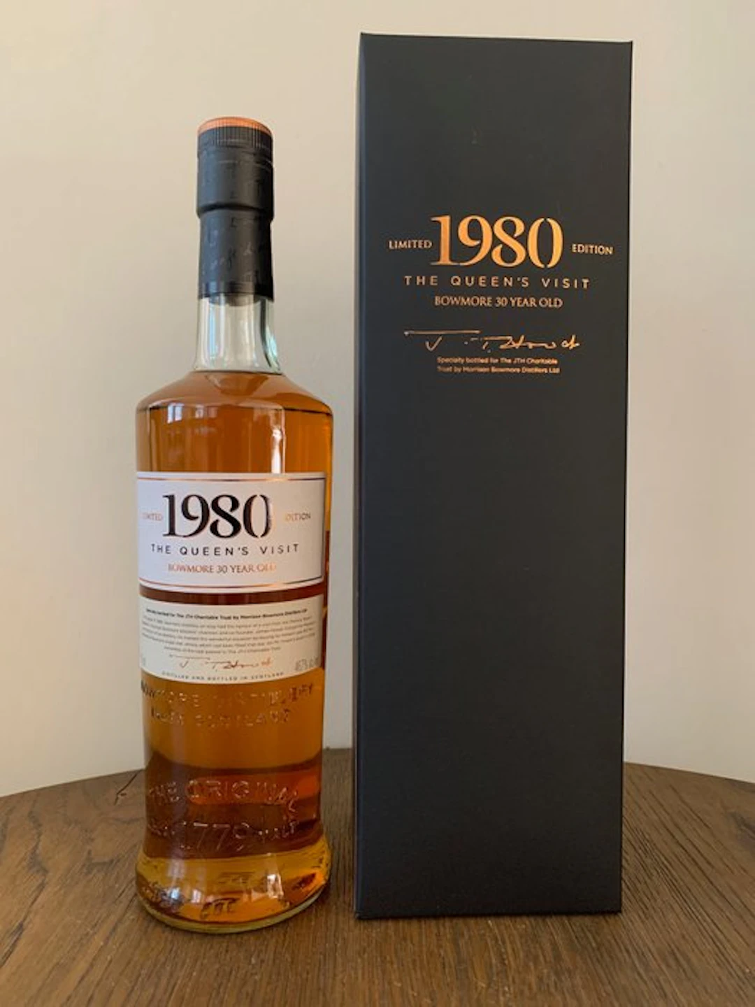 Bowmore 1980 30 years old - The Queen's Visit - One of 156 - b. 2011 - 70cl