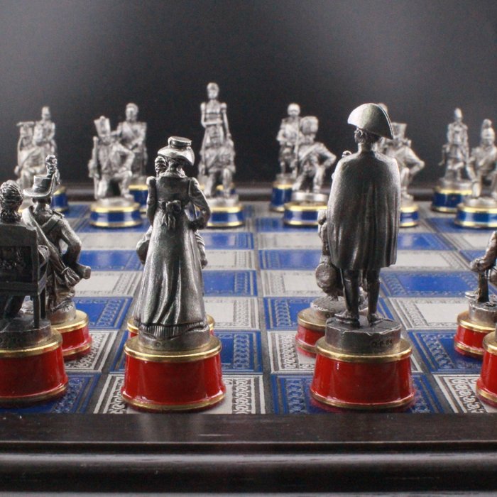 Philip J. Haythornthwaite-Franklin Mint - Chess Set - Jeu D'échecs Bataille De Waterloo Enamelled Pewter And Wood
