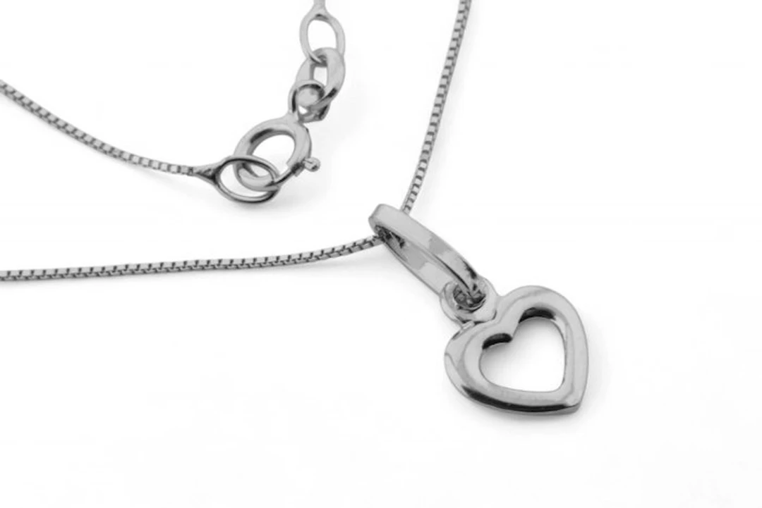 Necklace with pendant - 18 kt. White gold