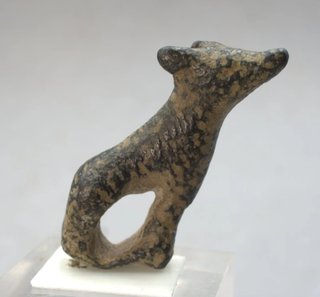 Ancient Roman Bronze Dog statuette - 35 mm