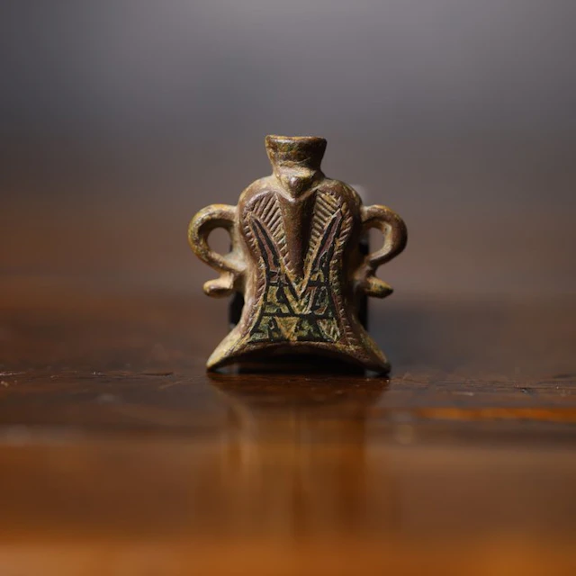 Middle East, Bronze perfume flask - 4 cm