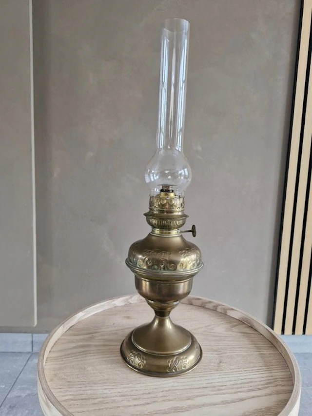 Oil lamp - Brass