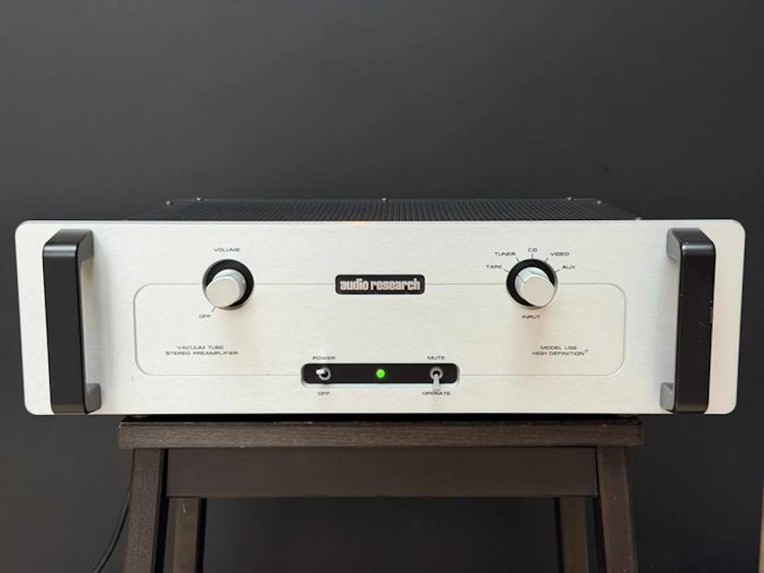 Audio Research - LS8 Vacuum Tube Line-Stage Preamplifier