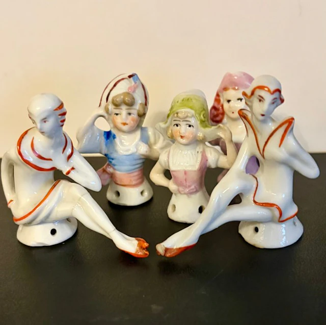 Figurine - Bathing german half dolls (5) - Porcelain