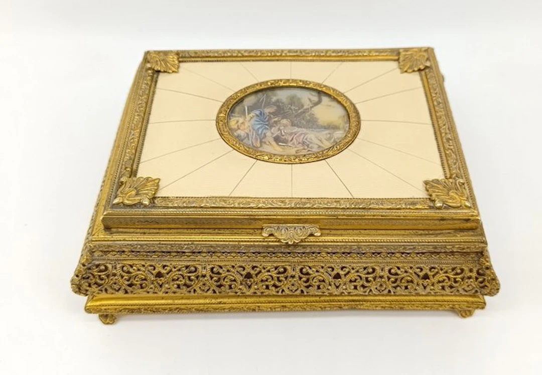 Jewellery box - Gilt bronze
