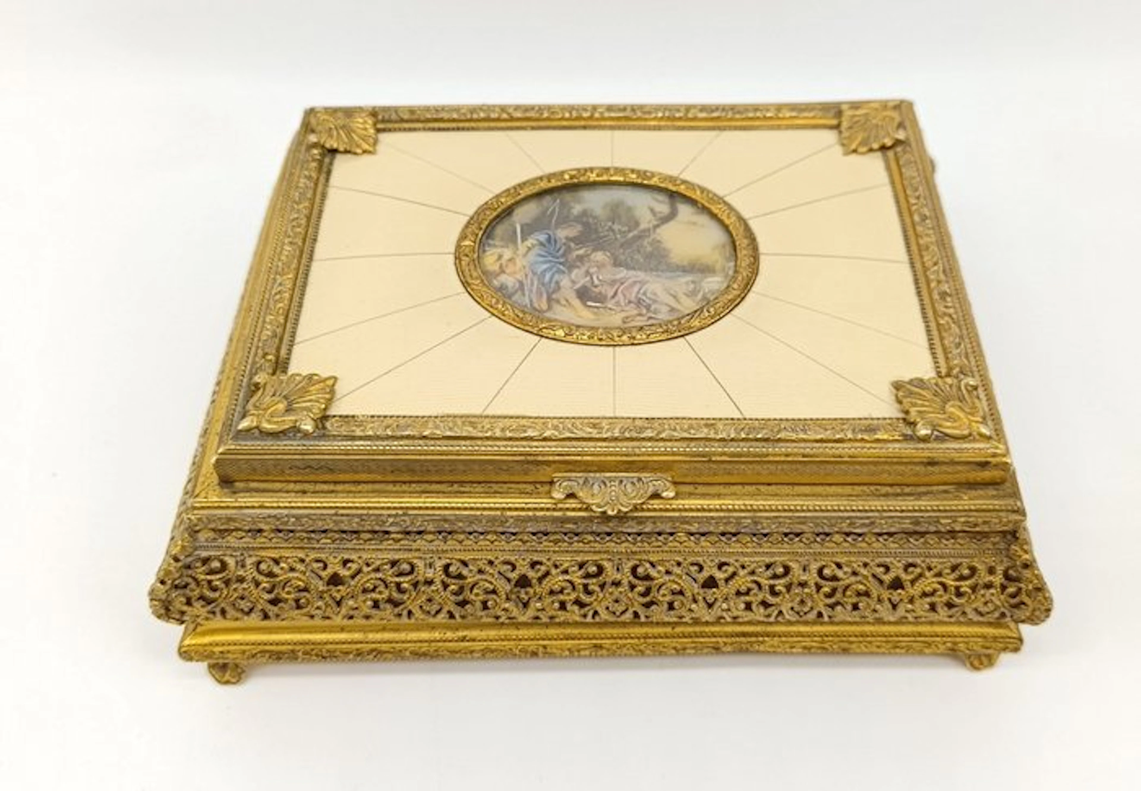 Jewellery box - Gilt bronze