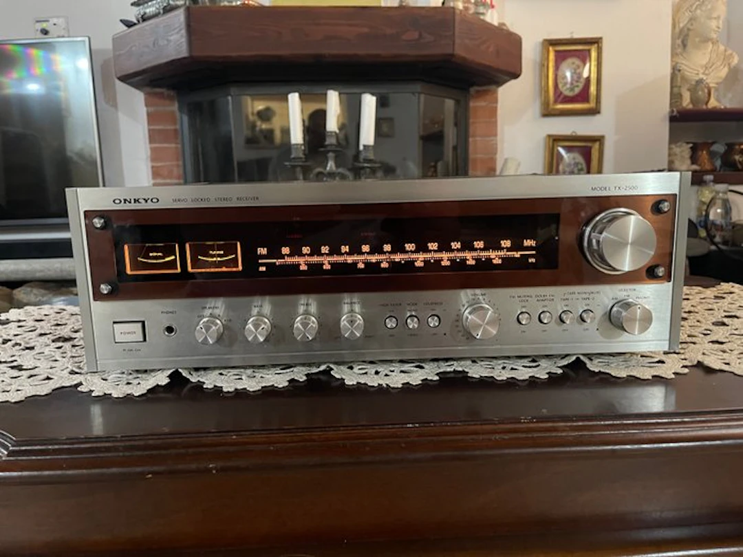 Onkyo - TX-2500 Solid state stereo receiver