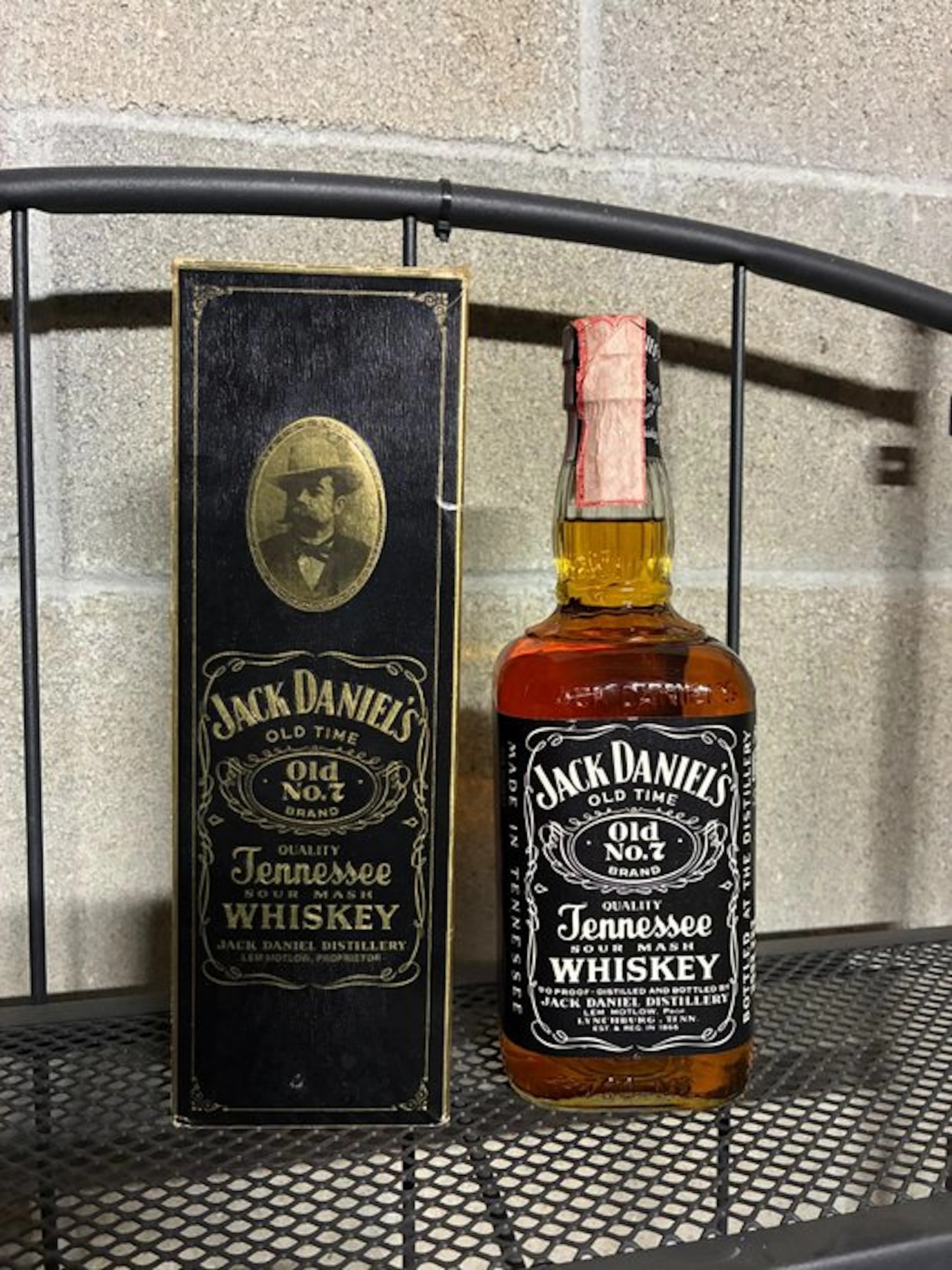 Jack Daniel's Old No 7 - Fakeseal - b. 1986 - 70cl