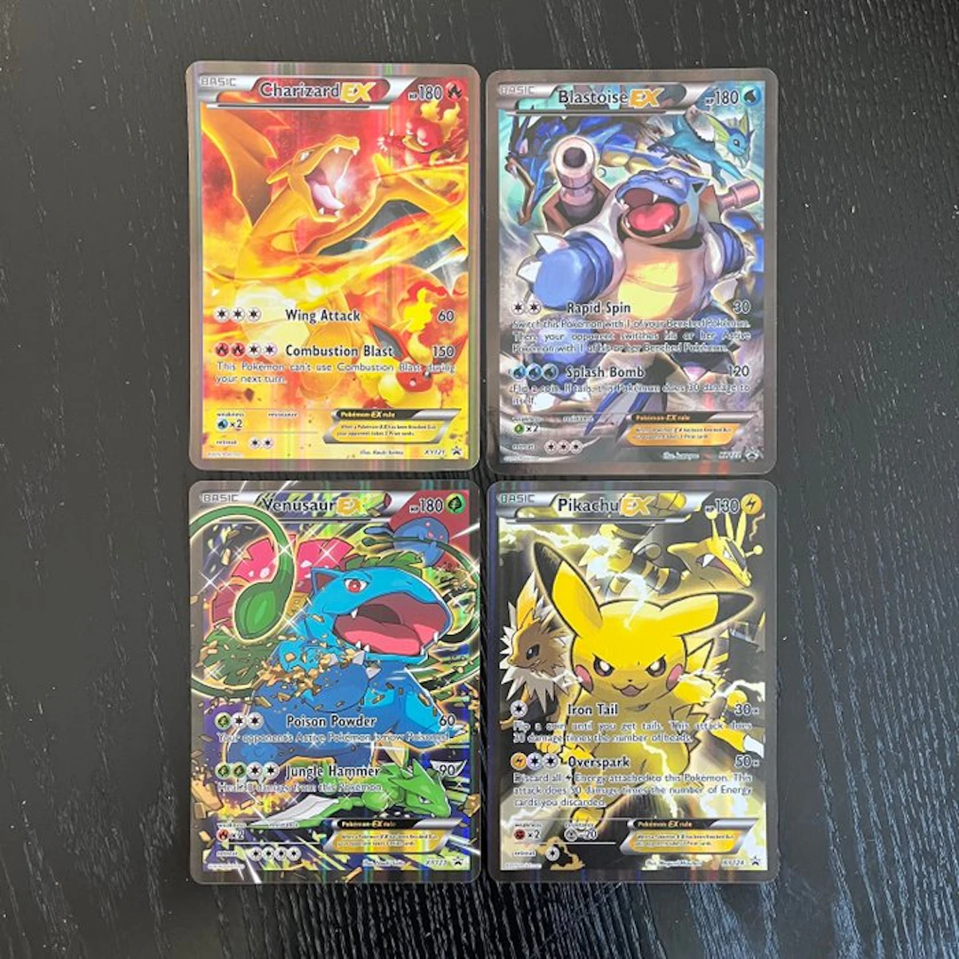 Card - CHARIZARD EX XY121