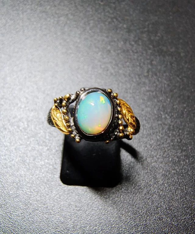 Ring with natural Ethiopian opal – 925 sterling silver...