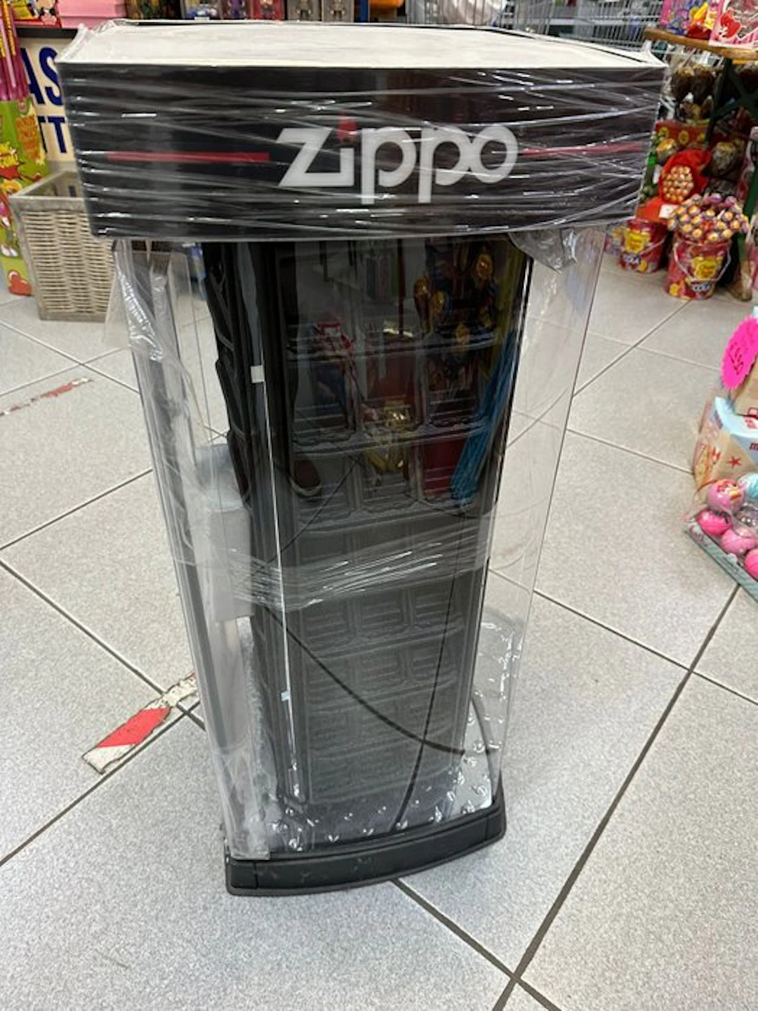 Zippo - Lighter - Iron (cast/wrought)