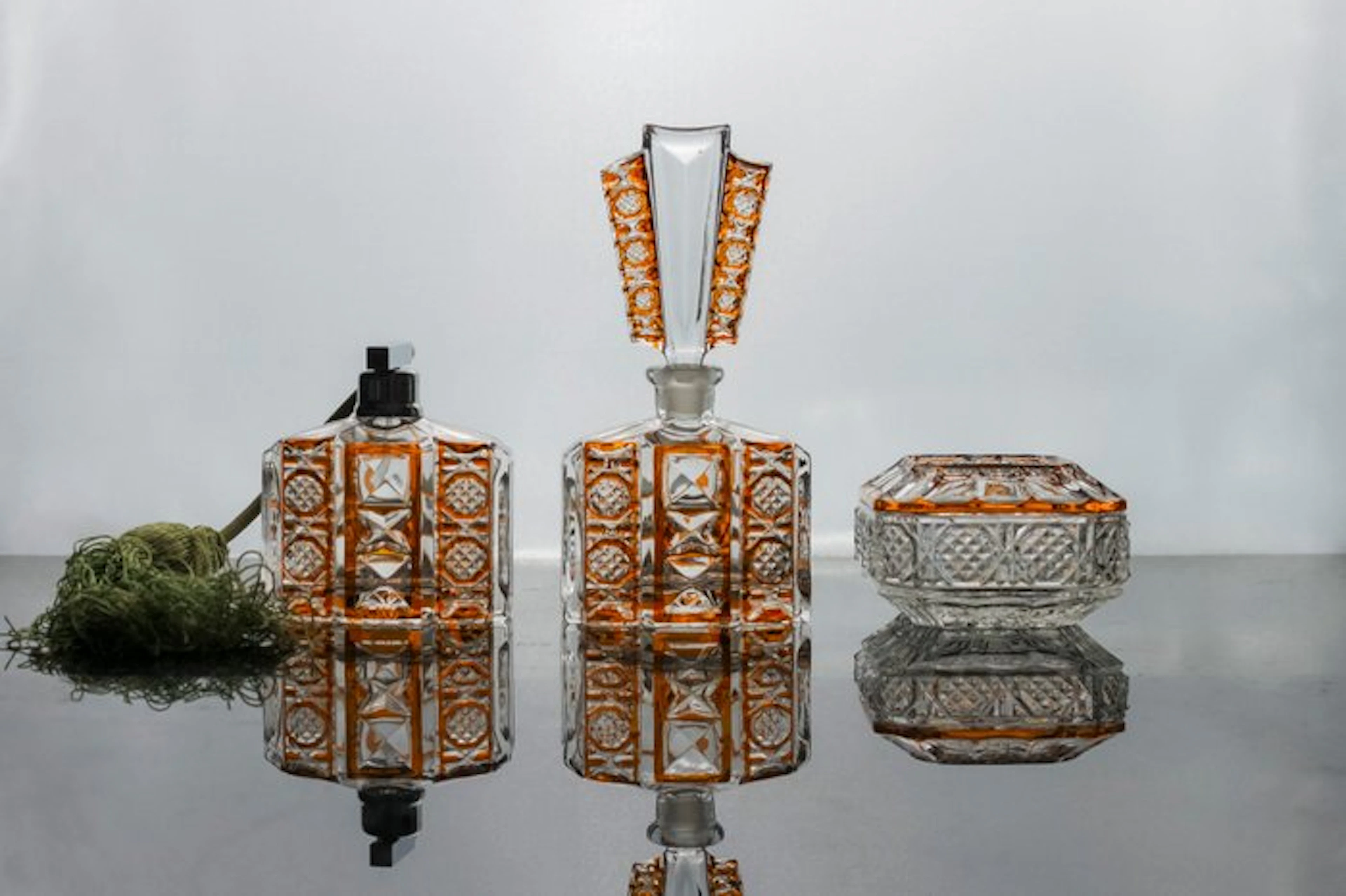 Art Nouveau Toilet set (3) - Glass