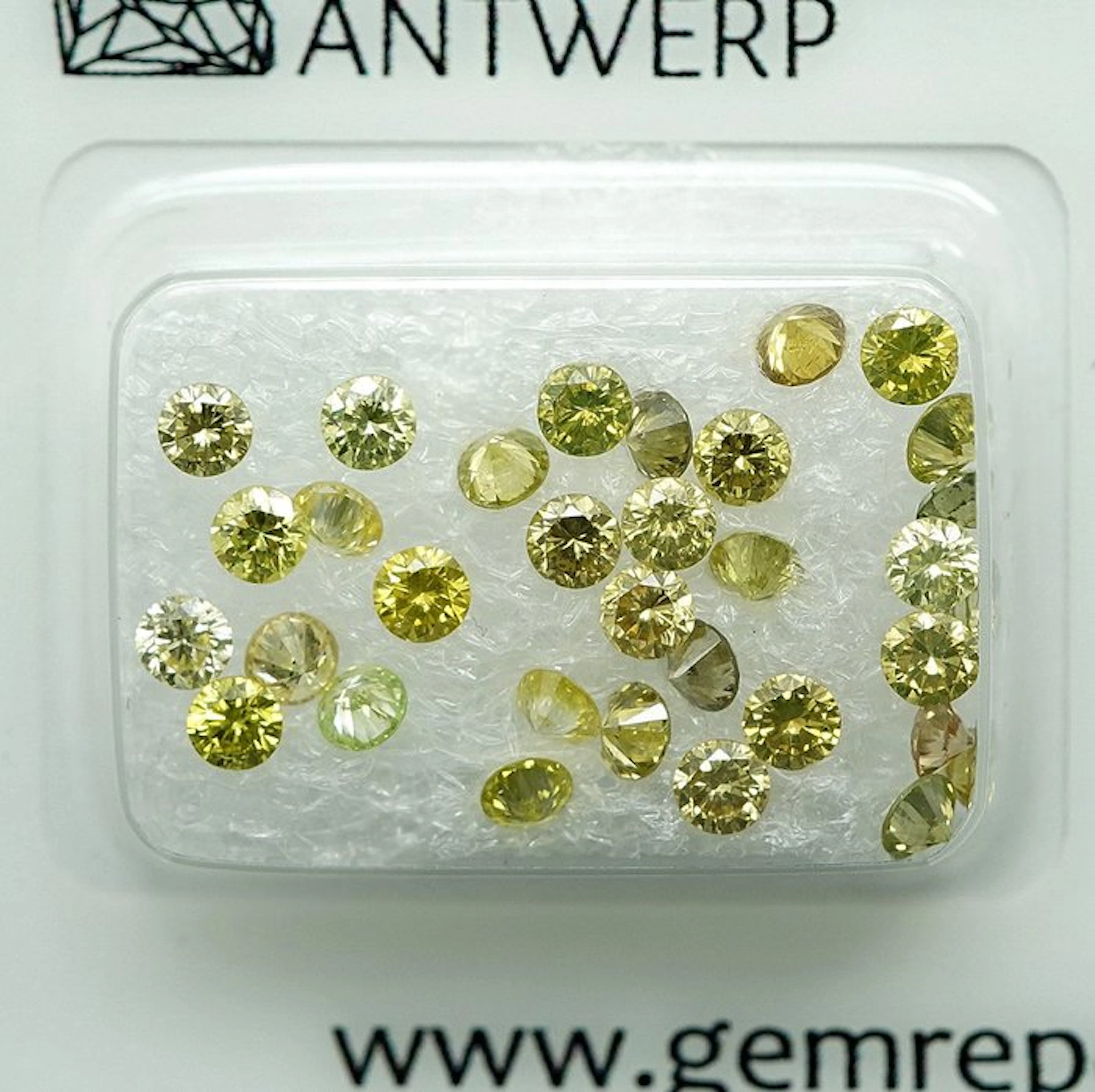 33 pcs Diamond (Colour-treated) - 2.11 ct - Round - Fancy Greenish Yellow - VS1