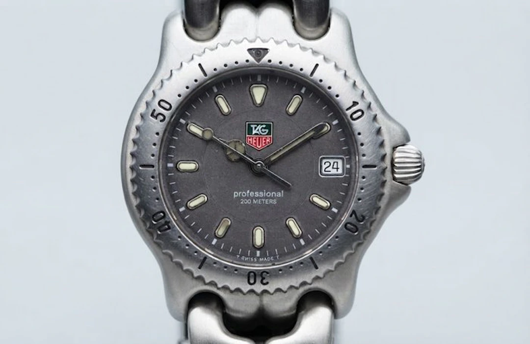 TAG Heuer - S/el (Sports Elegance) Professional 200...