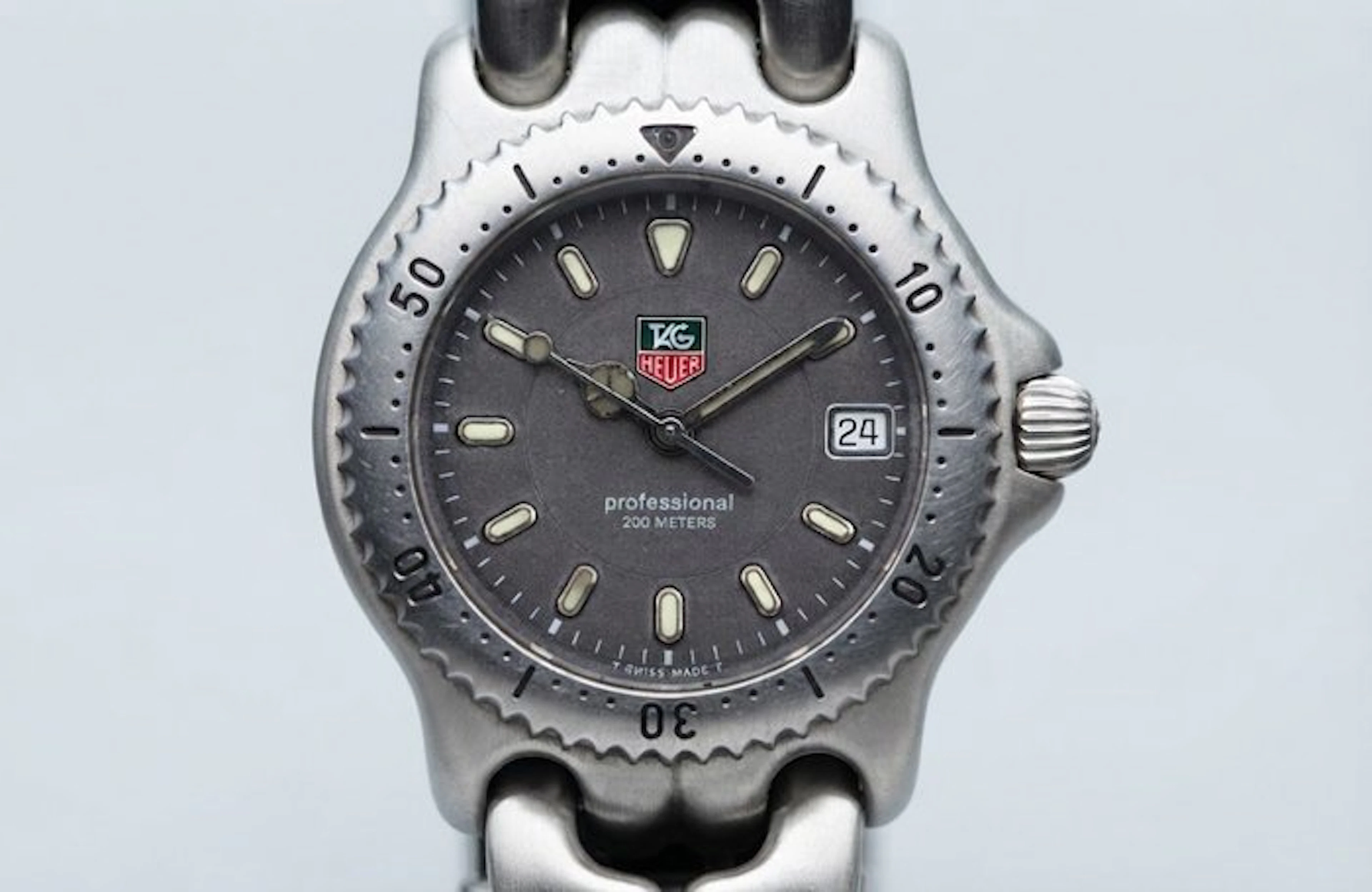 TAG Heuer - S/el (Sports Elegance) Professional 200...