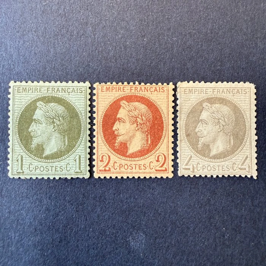 France - Yvert 25/27 "Napoléon lauré" mint * with hinge. Value 390 euros.