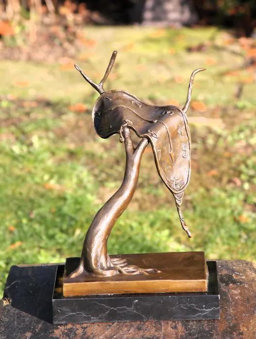 naar salvador dali - Sculpture
