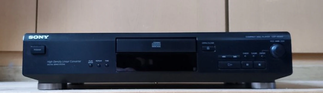 Sony - CDP-XE200 CD player