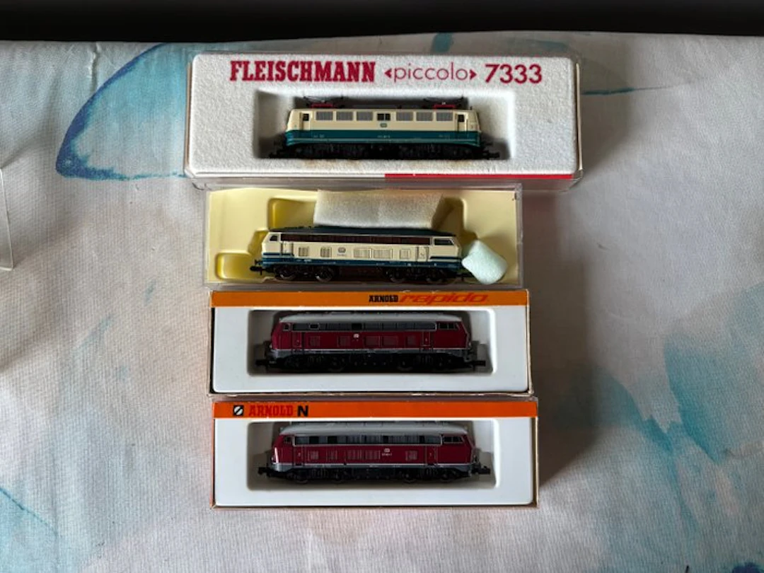 Arnold, Fleischmann, Roco N - Diesel-electric locomotive (4) - DB
