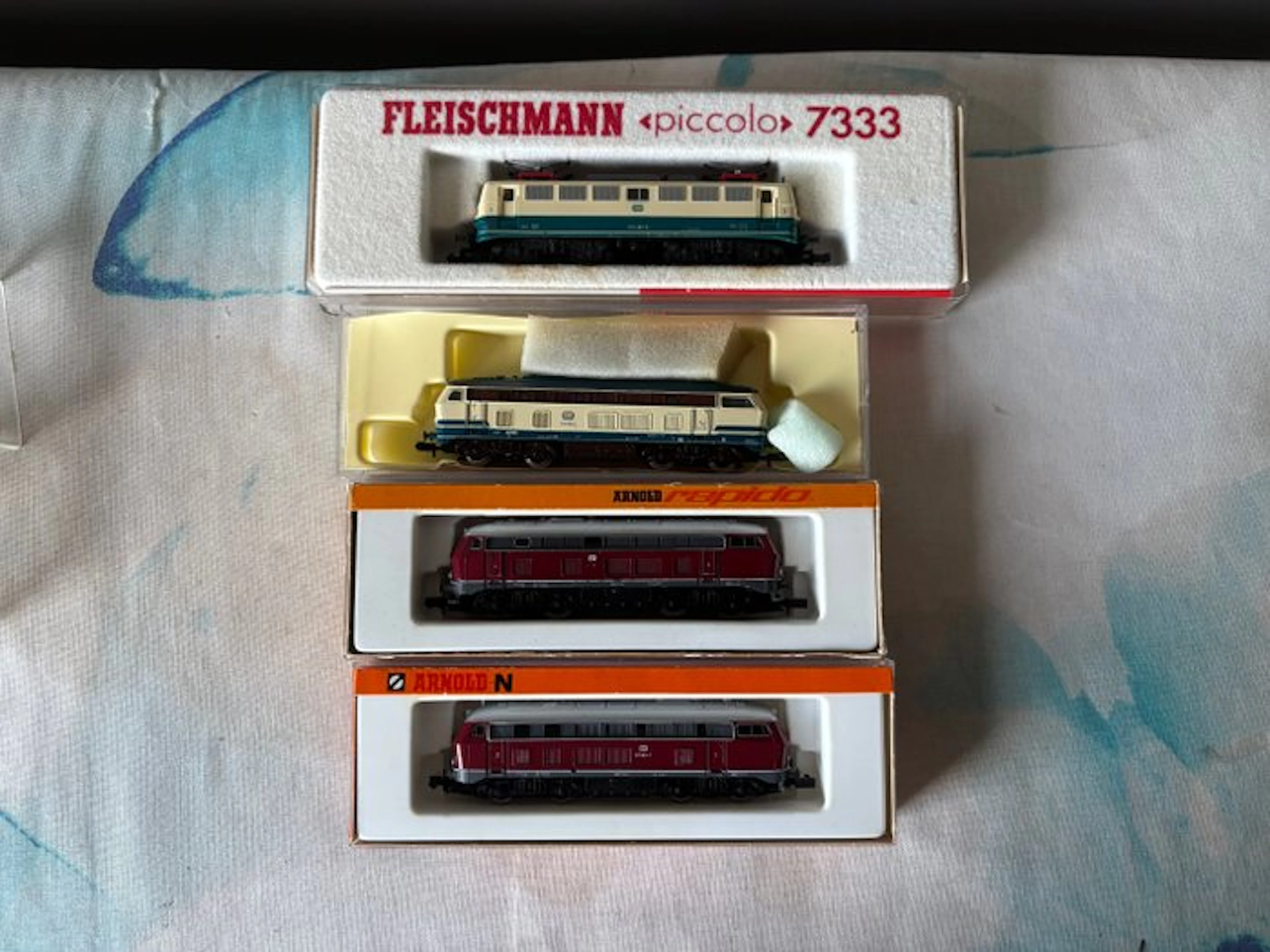 Arnold, Fleischmann, Roco N - Diesel-electric locomotive (4) - DB