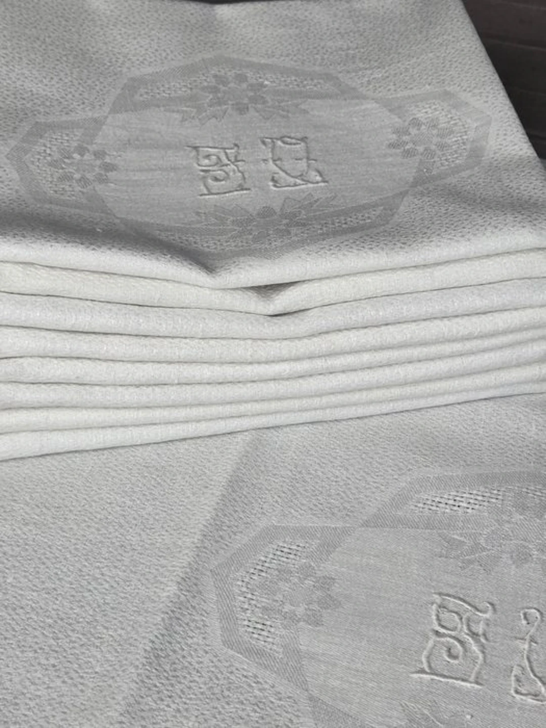 JV - Napkin (9) - 70 cm - 63 cm