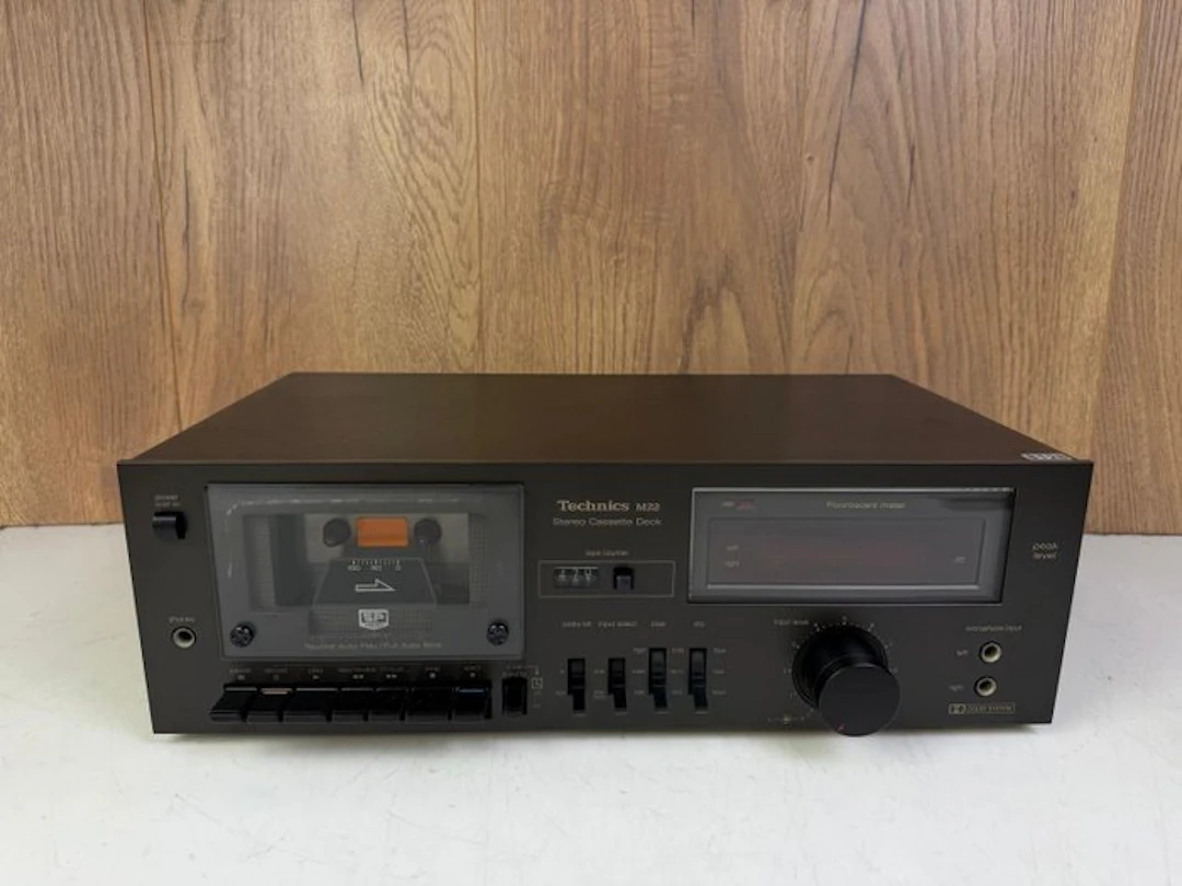 Technics - M22 Audio-cassette deck