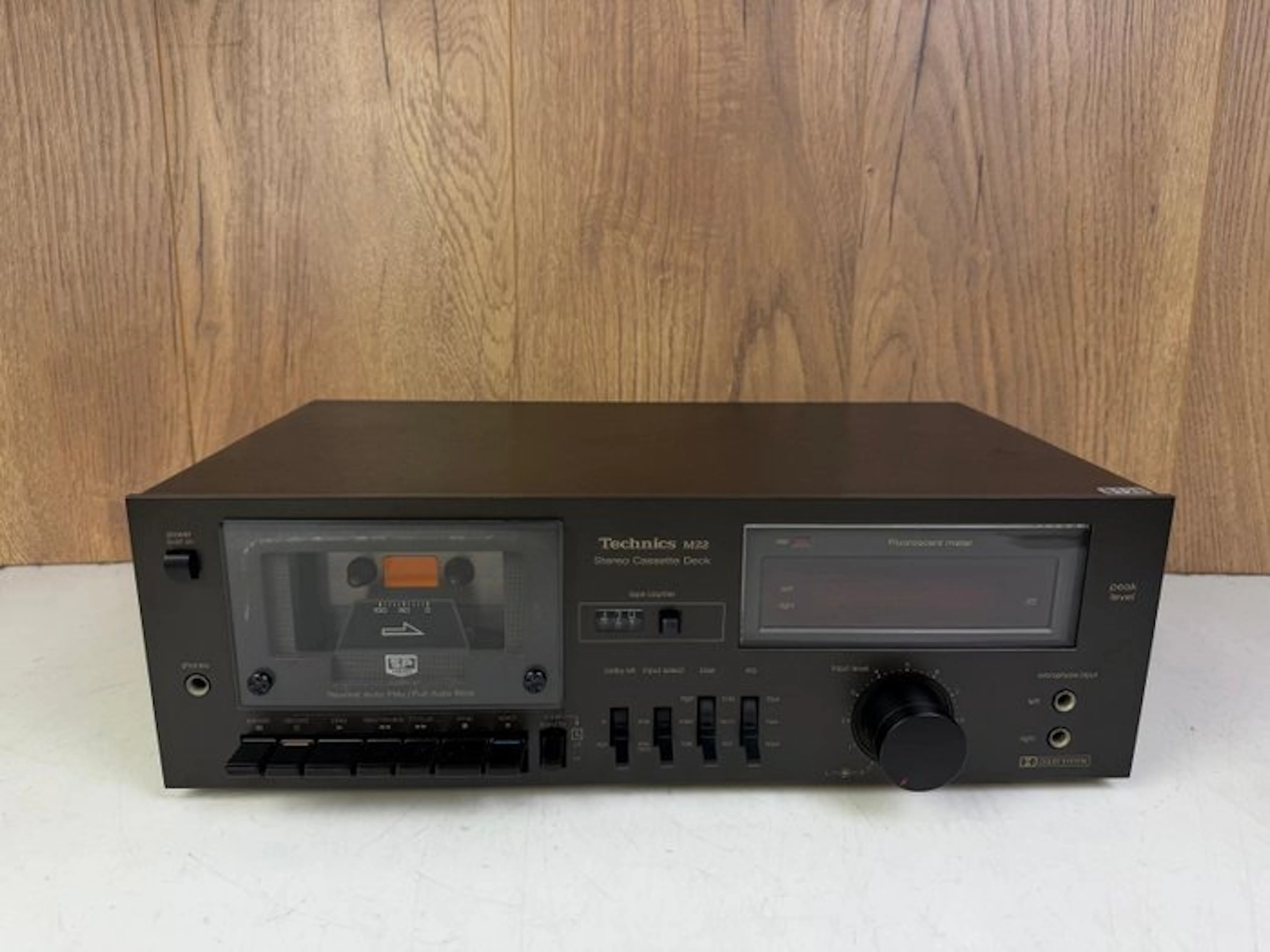 Technics - M22 Audio-cassette deck