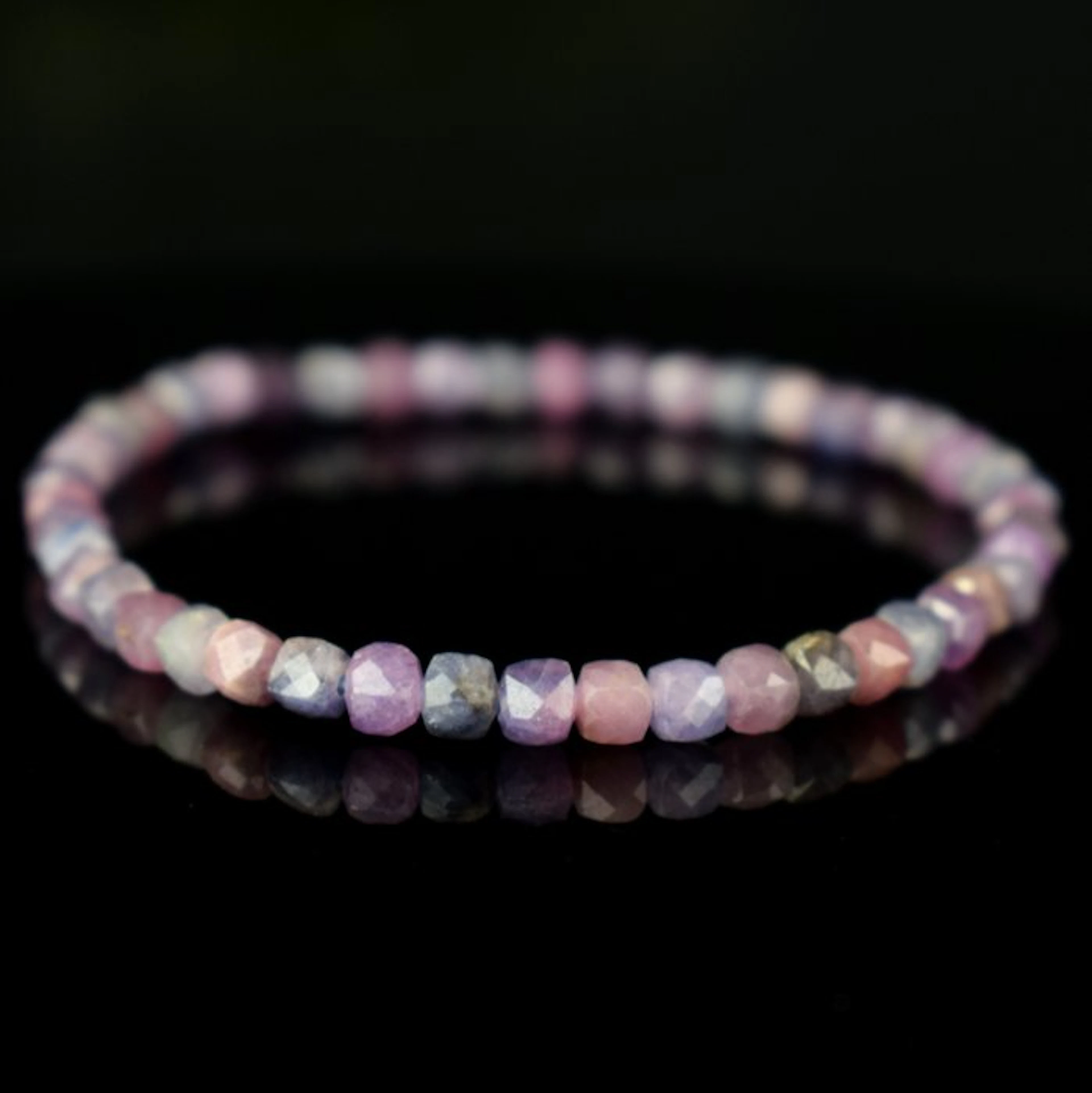Natural rubies & sapphires – unique piece – Duo of corundums- 7.6 g