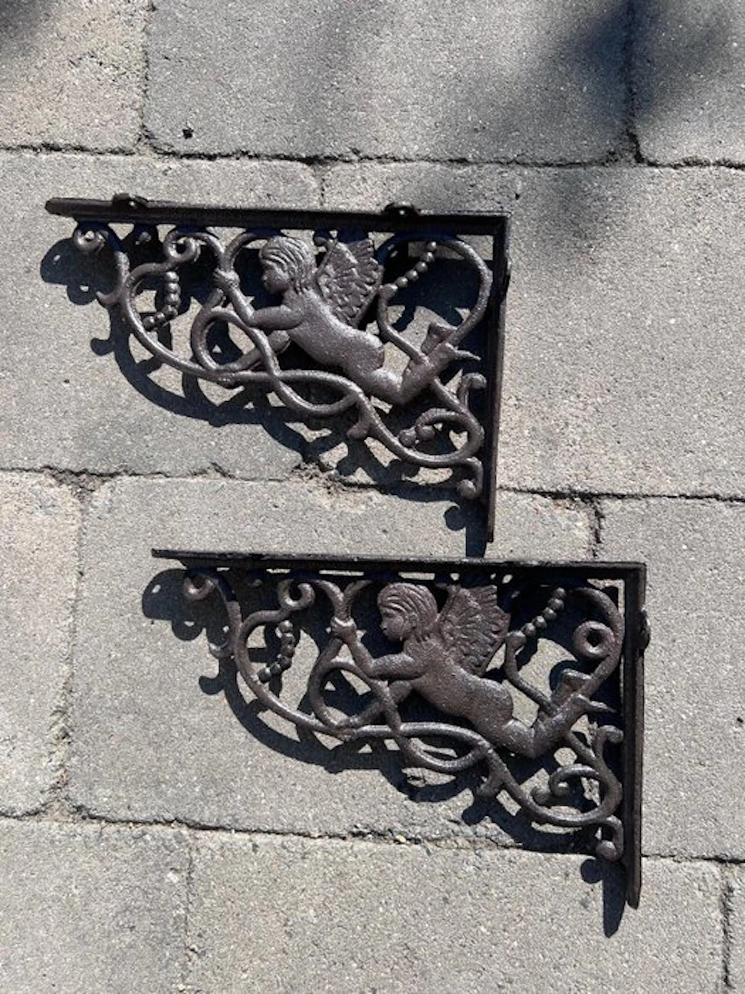 Decorative ornament (2) - Set of 2 Cast Iron Angel Wall...