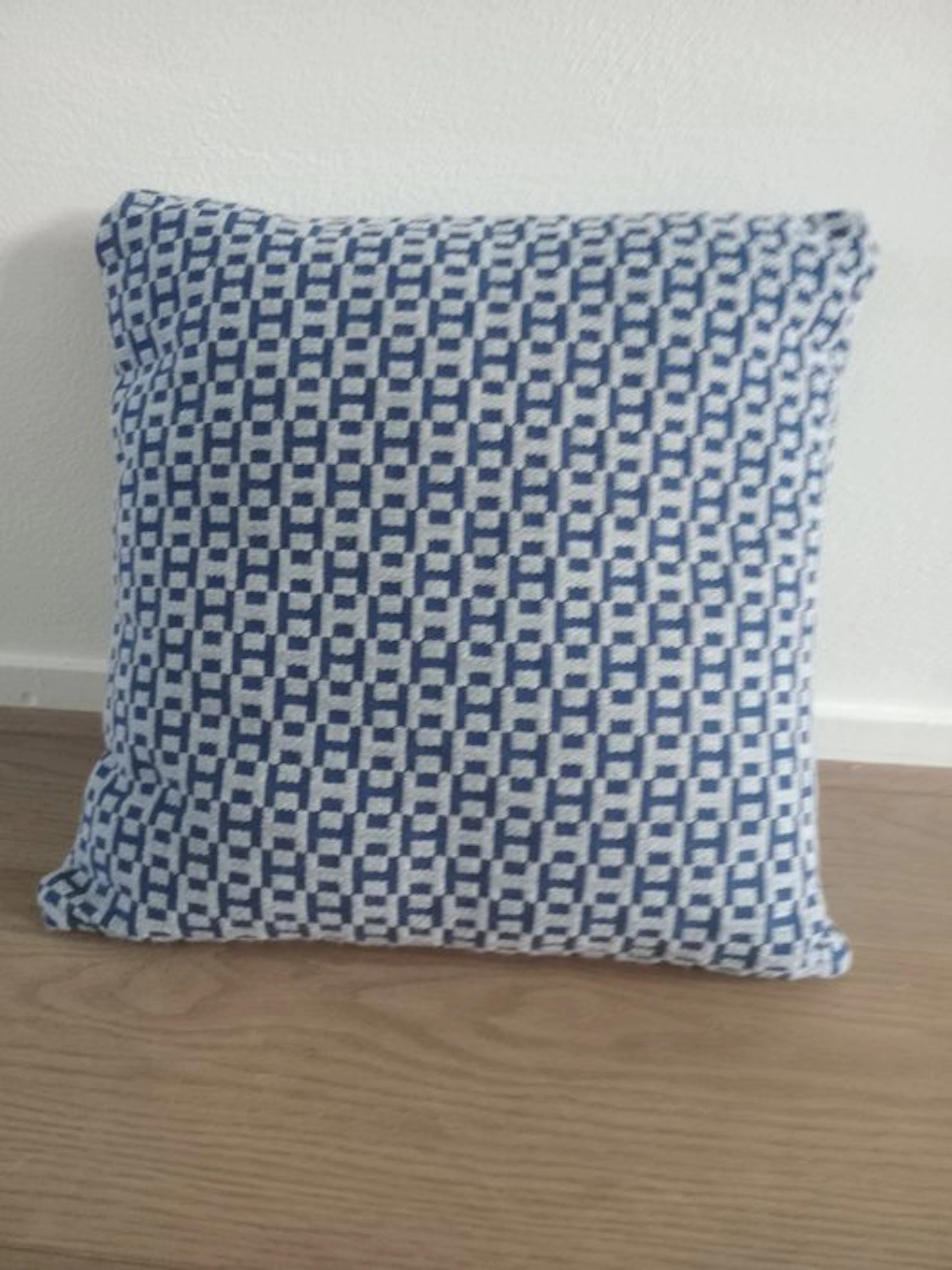 Cushion