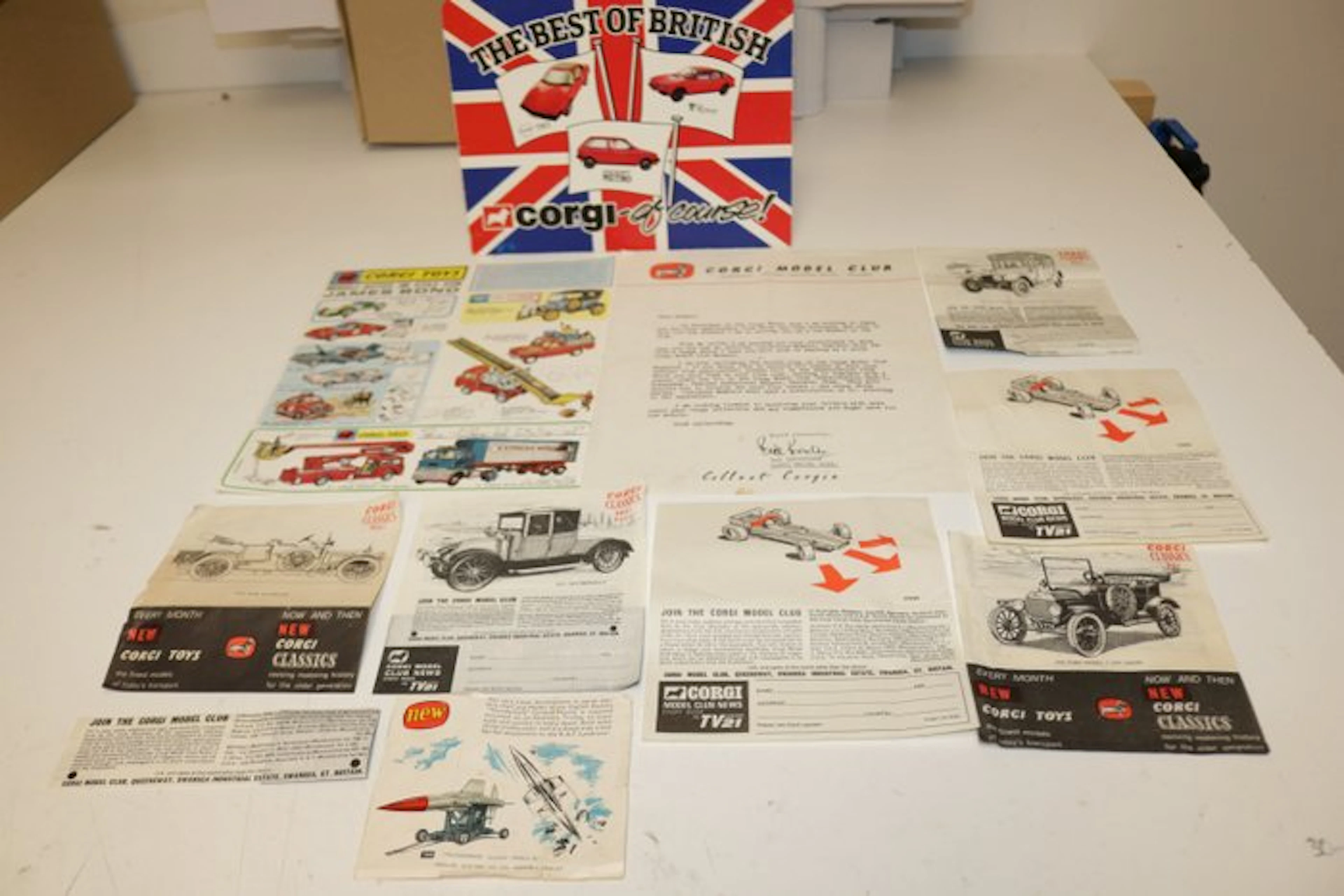 Corgi 1:43 - Model car (11) - 11x Corgi Toys 1:43 geheel...
