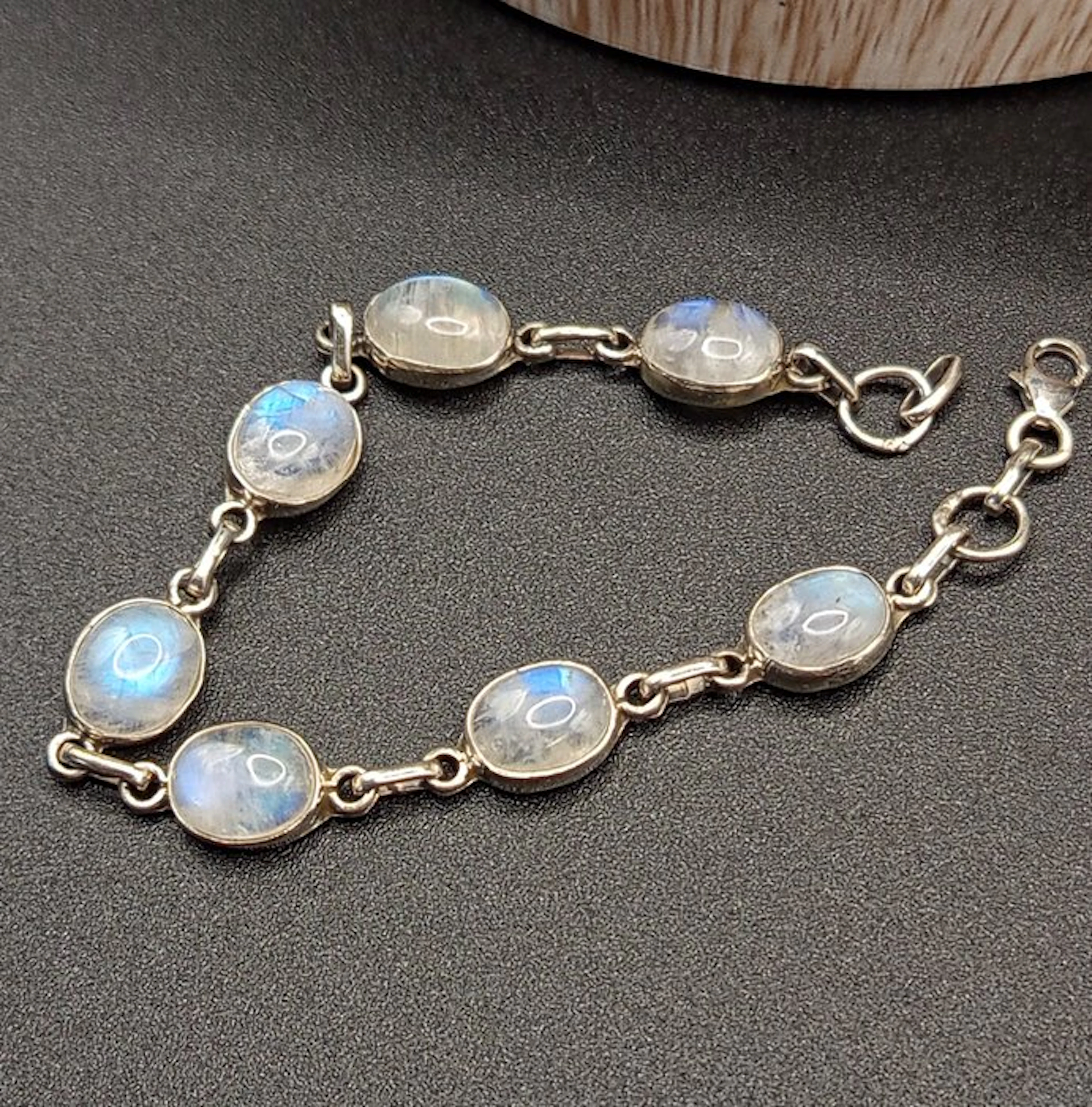 One-of-a-kind Piece: 925 Silver Bracelet with Moonstone