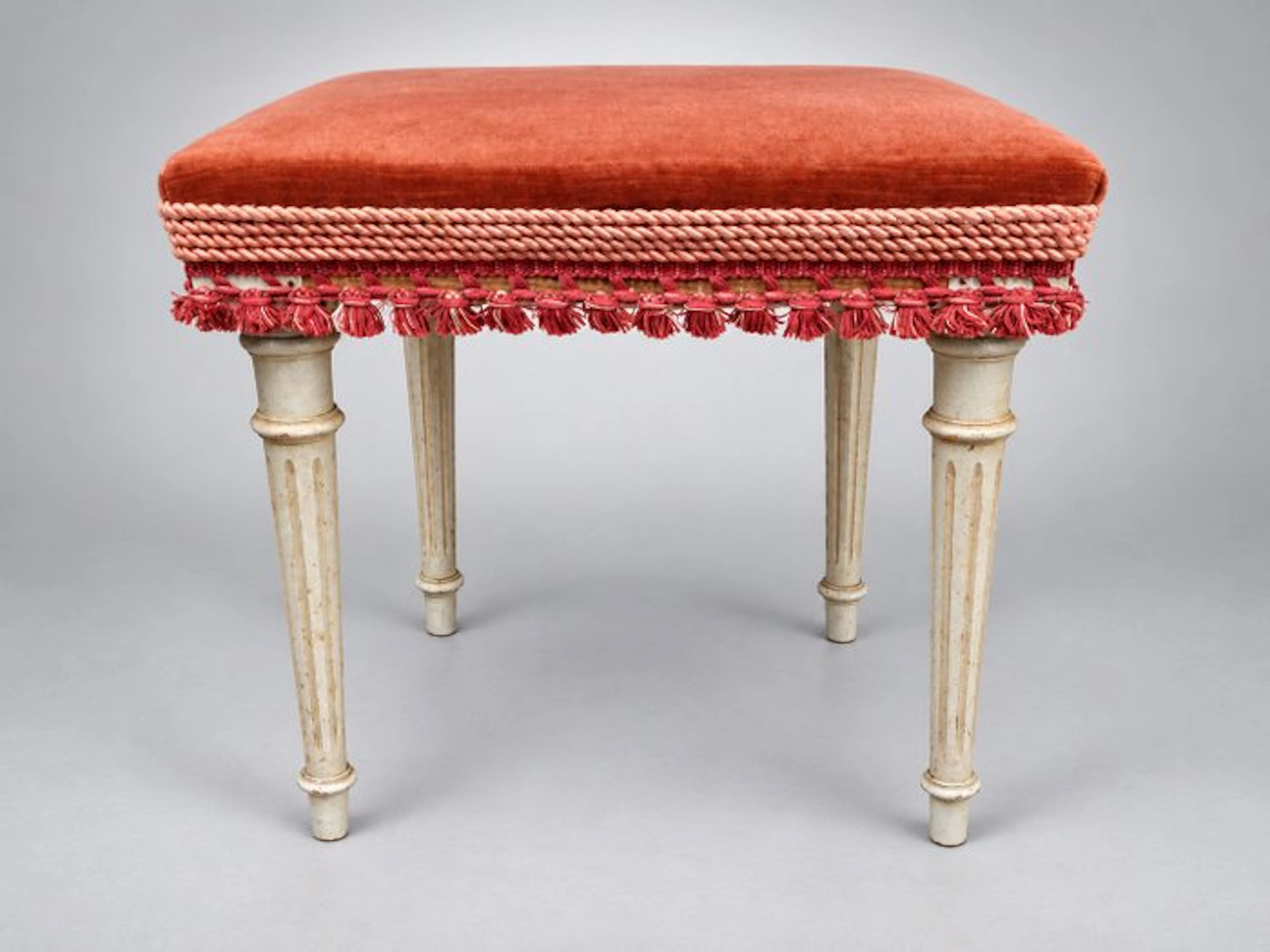 Bench - Wood - Stool