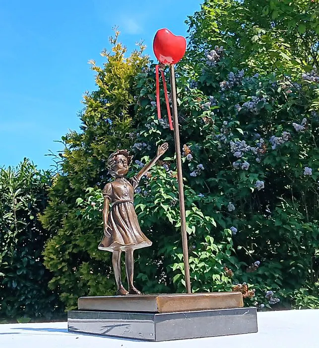 after banksy - Sculpture