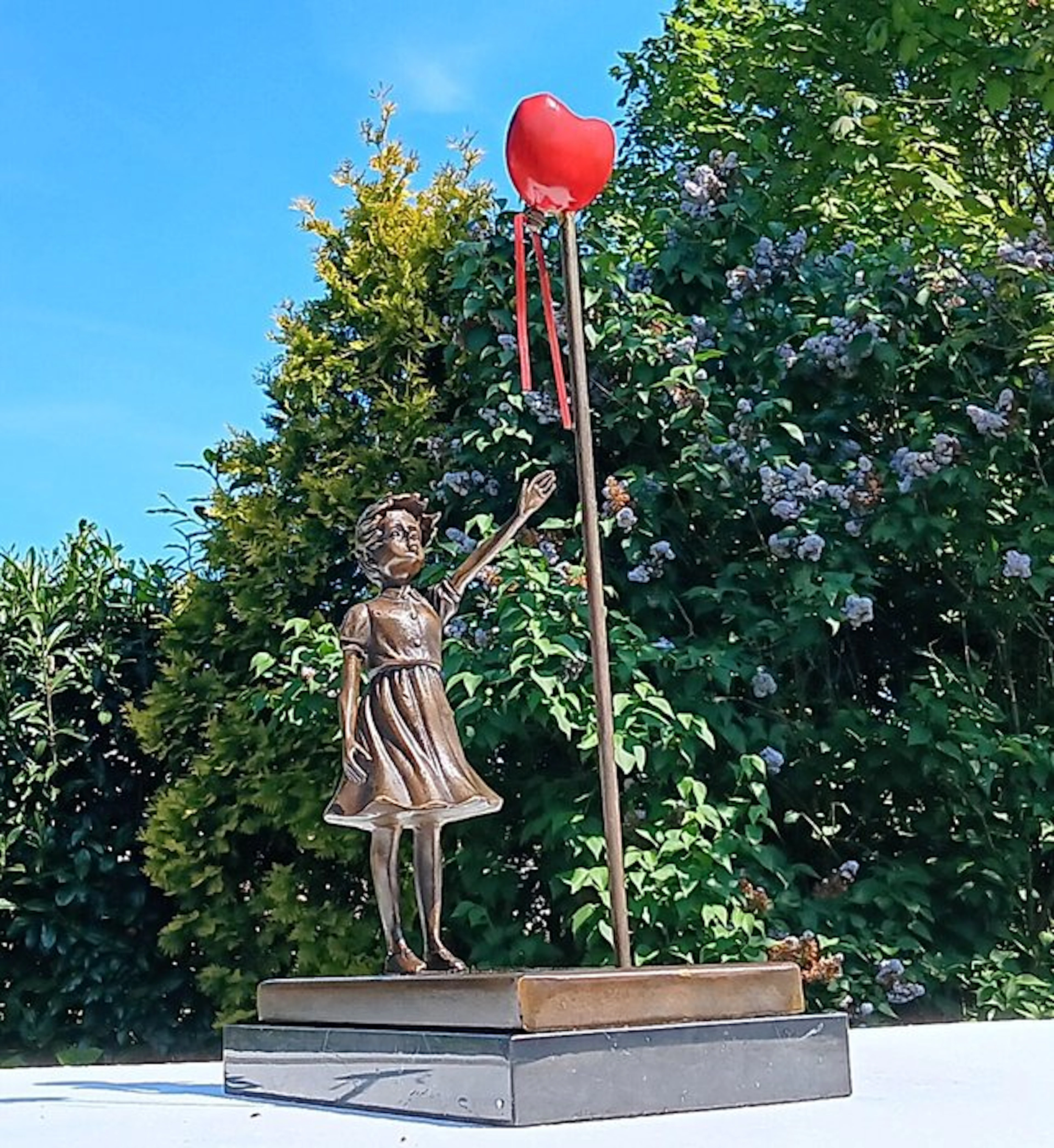 after banksy - Sculpture