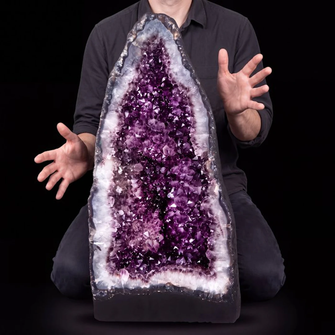 Vivid Amethyst - 51x23x19 cm - Cathedral Geode- 22.4 kg