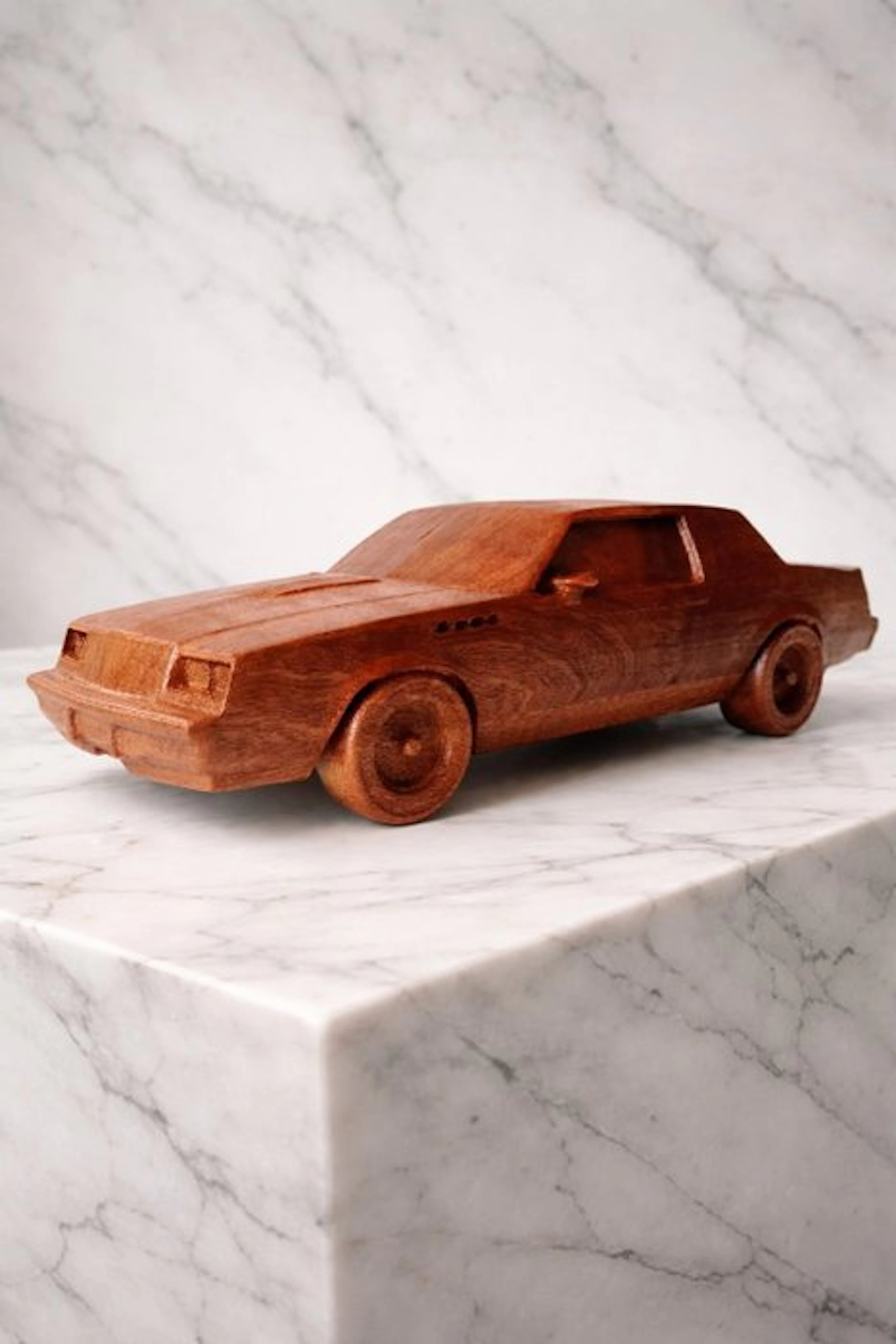 1:16 - Model coupé - Buick Regal GNX 1987
