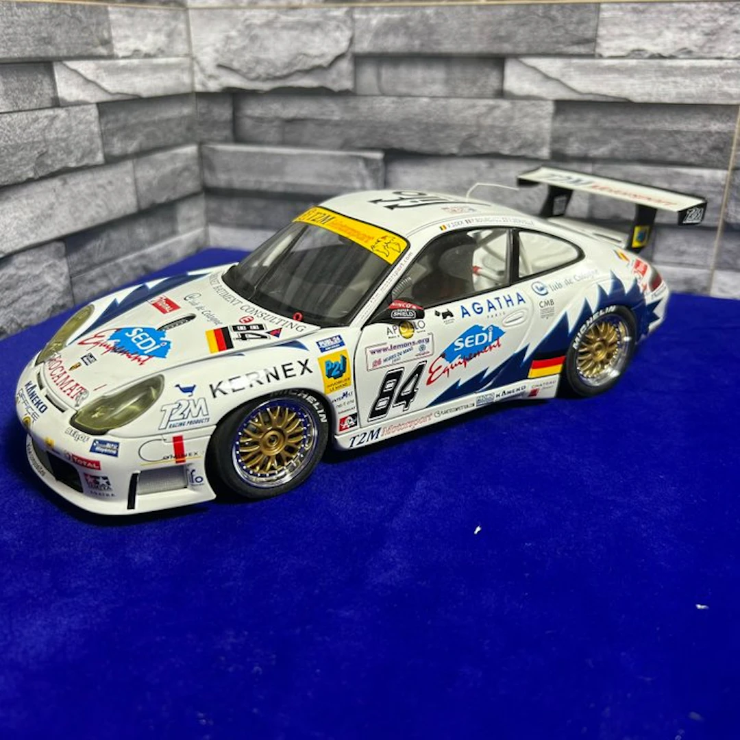 Autoart 1:18 - Model race car - AUTOart 1:18 Porsche 911...