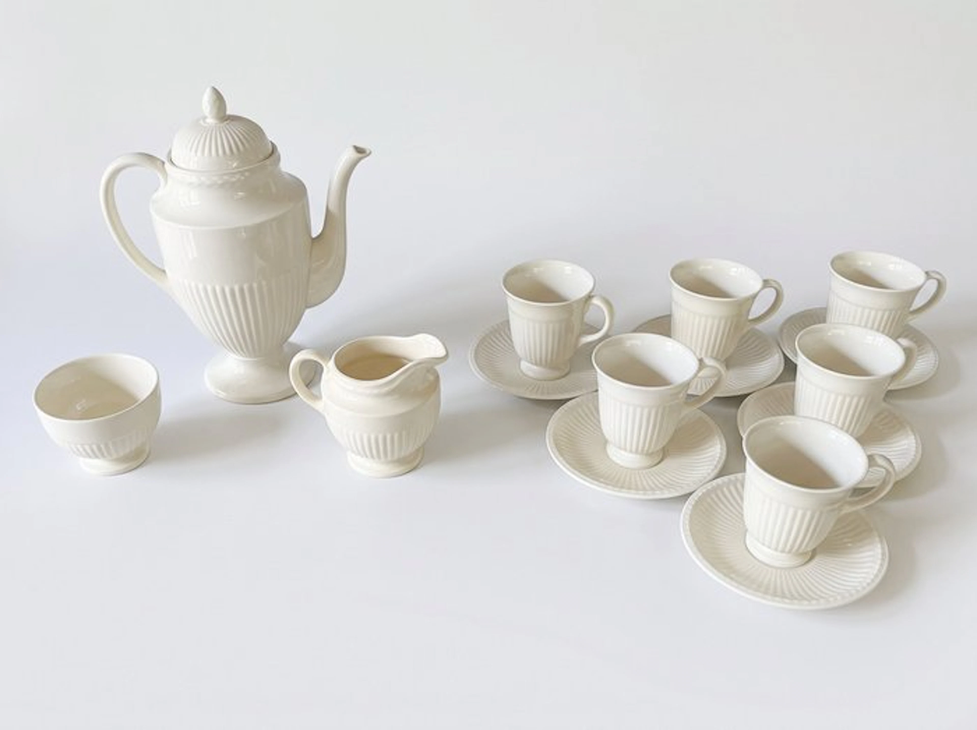Wedgwood - Coffee set (17) - Edme - Pottery - 17-piece coffee service