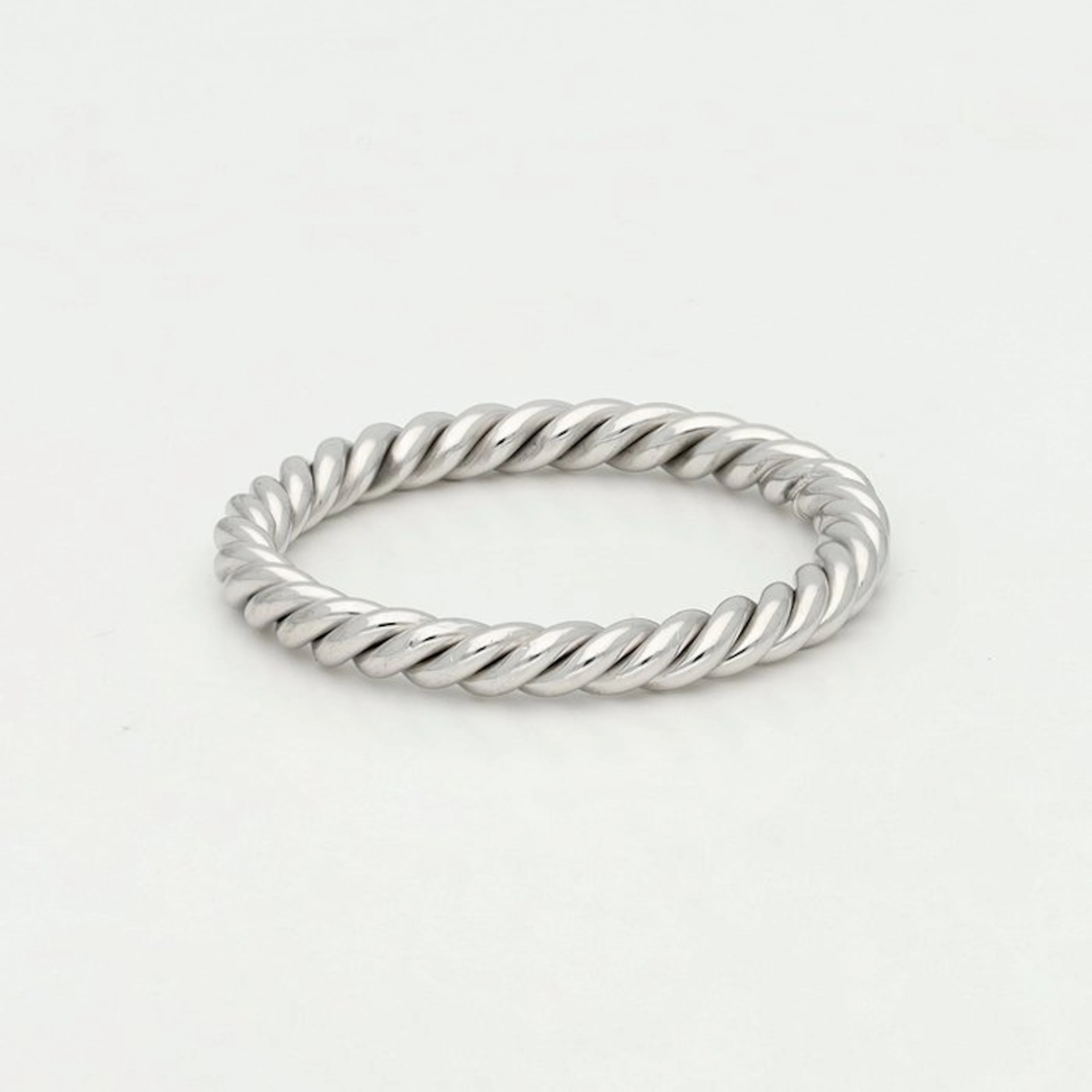 Ring - 14 kt. White gold