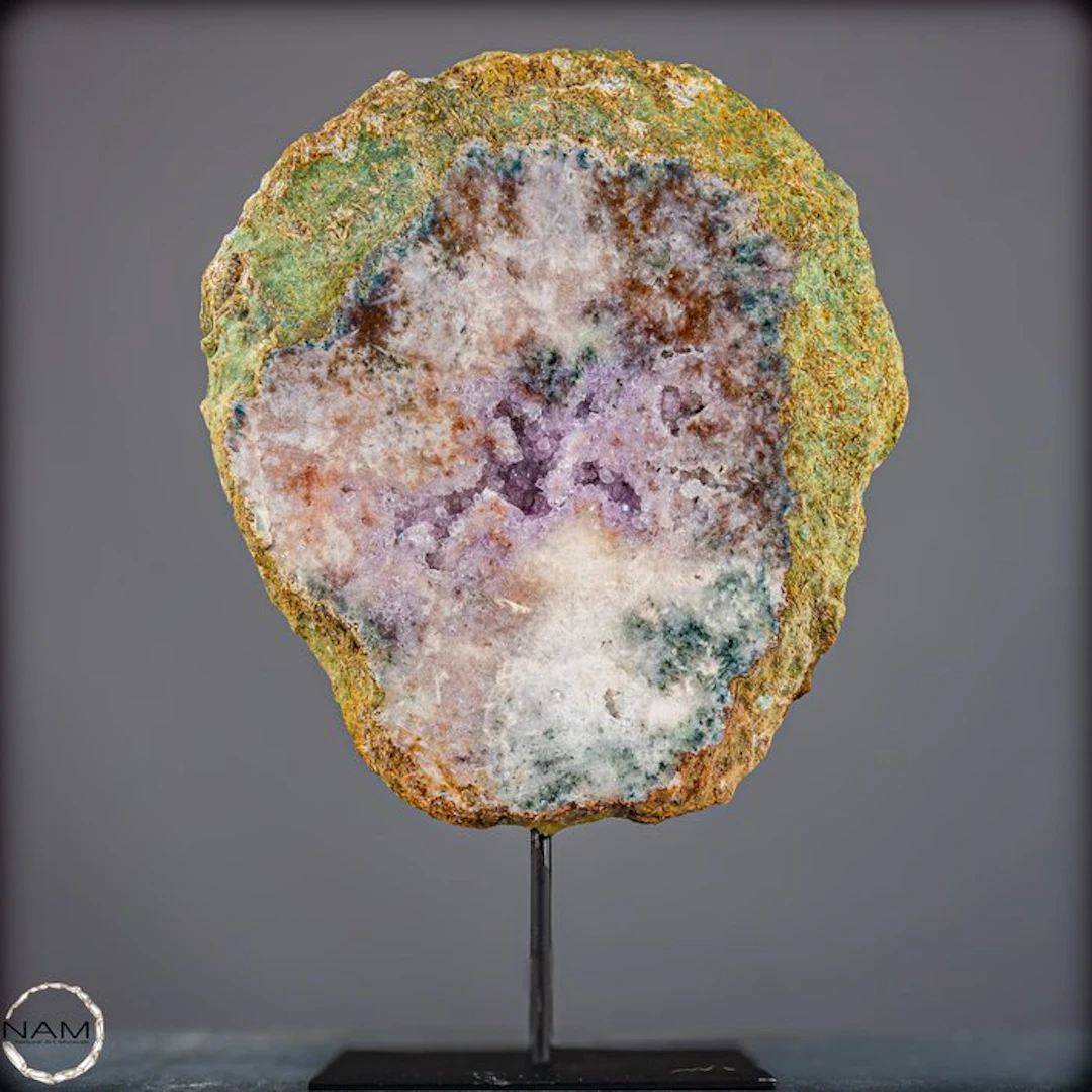 Pink amethyst with violet amethyst – A rare masterpiece...