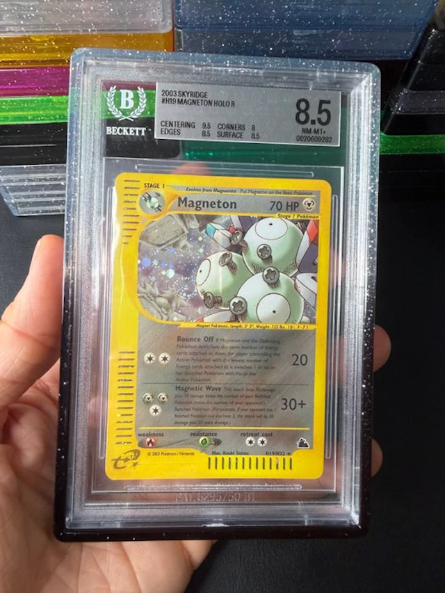 Pokémon - 1 Graded card - Magneton H19 Foil - Beckett 8.5 - WOTC - Skyridge