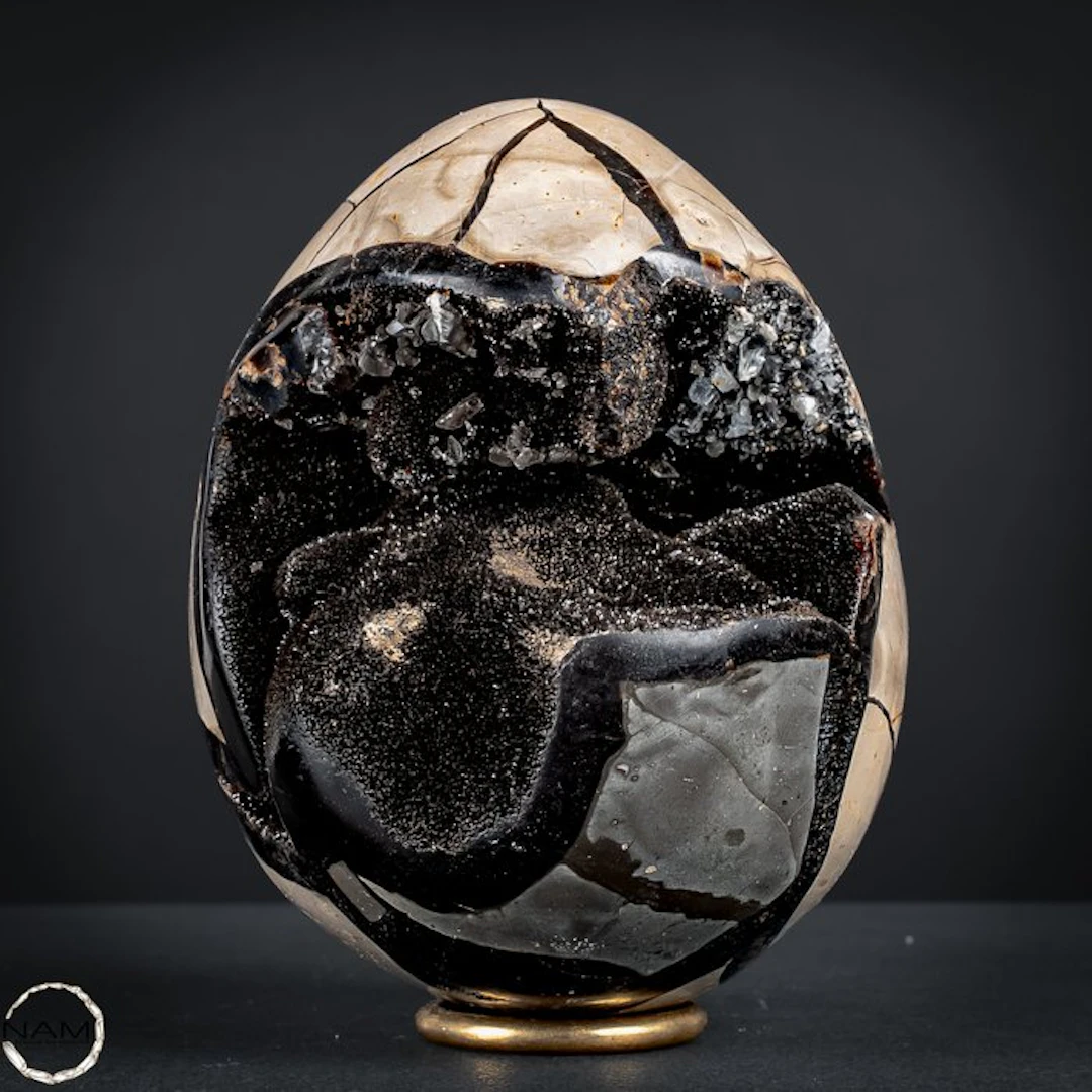 Very Decorative Septarian Egg, with Calcite Crystals- 1860.16 g