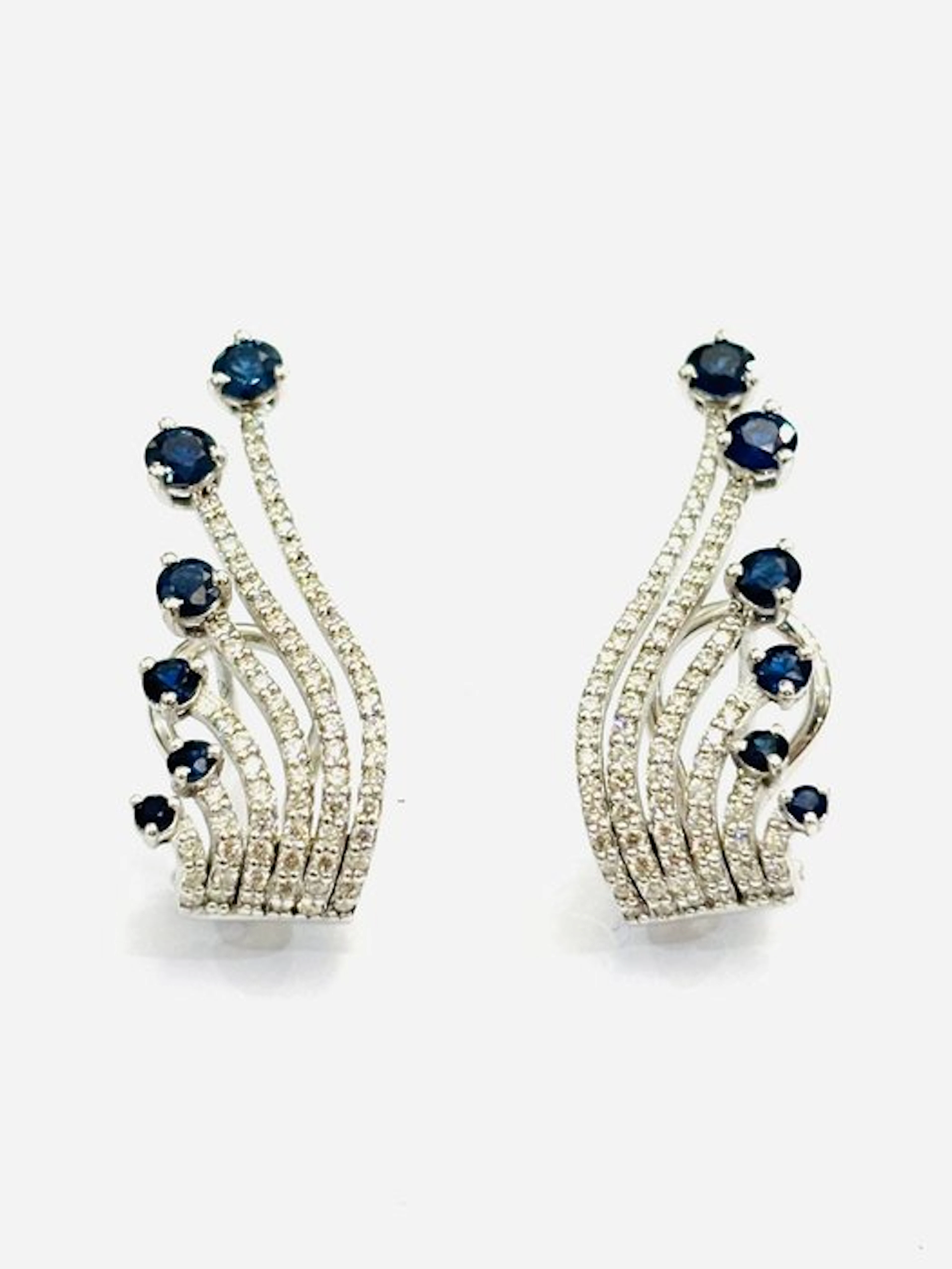 Earrings - 18 kt. White gold - 3.80ct. tw. Sapphire - Diamond - Made in Italy