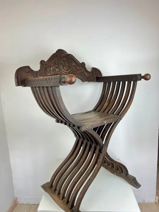 Chair - Wood - Savonarola Chair