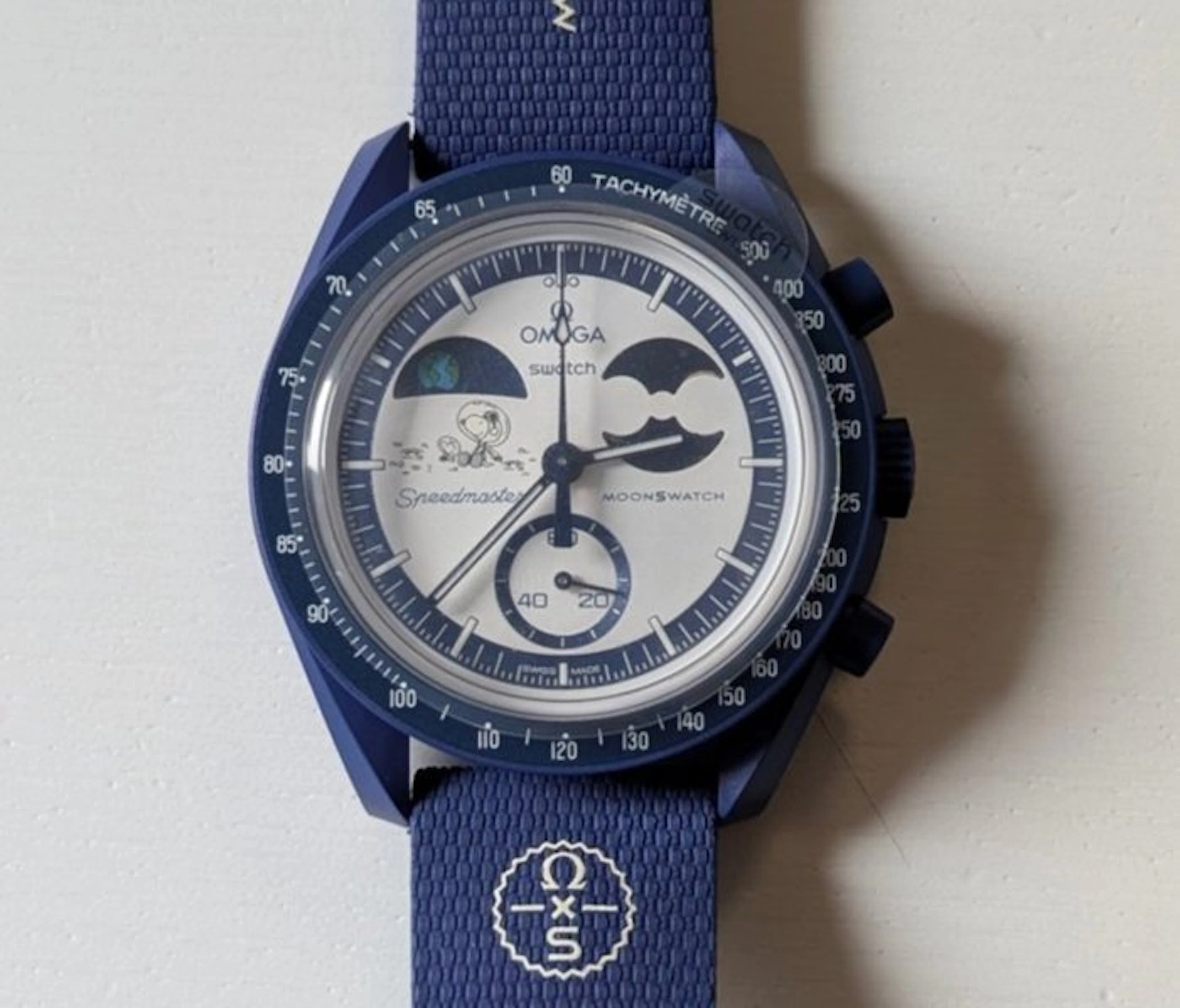 Omega x Swatch - Mission to Earthphase / Moonshine Gold...