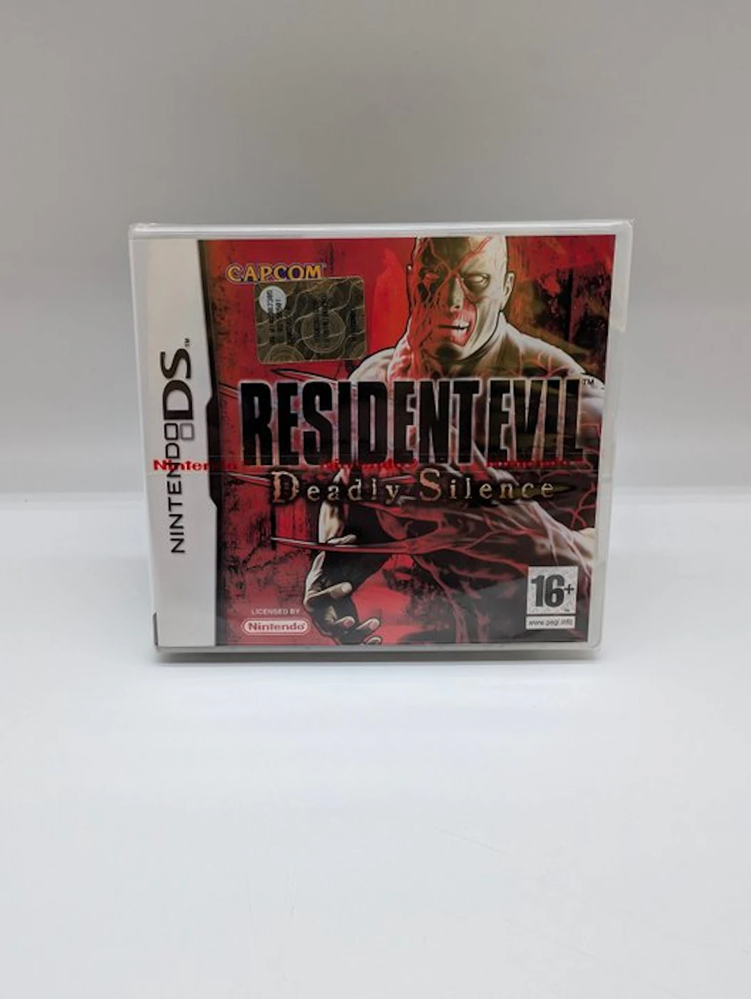 Nintendo - nintendo DS - Resident Evil: Deadly Silence...