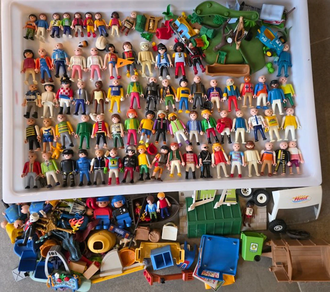 Playmobil - Playmobil 78 figurines Playmobil + accessoires - 2000-2010