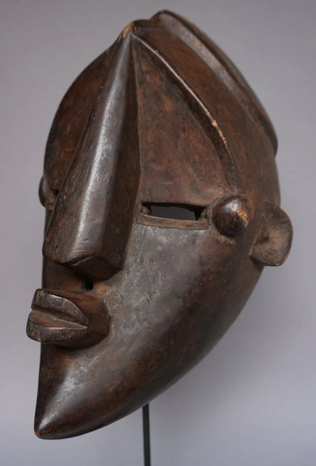 Expressive dance mask "Nkaki"